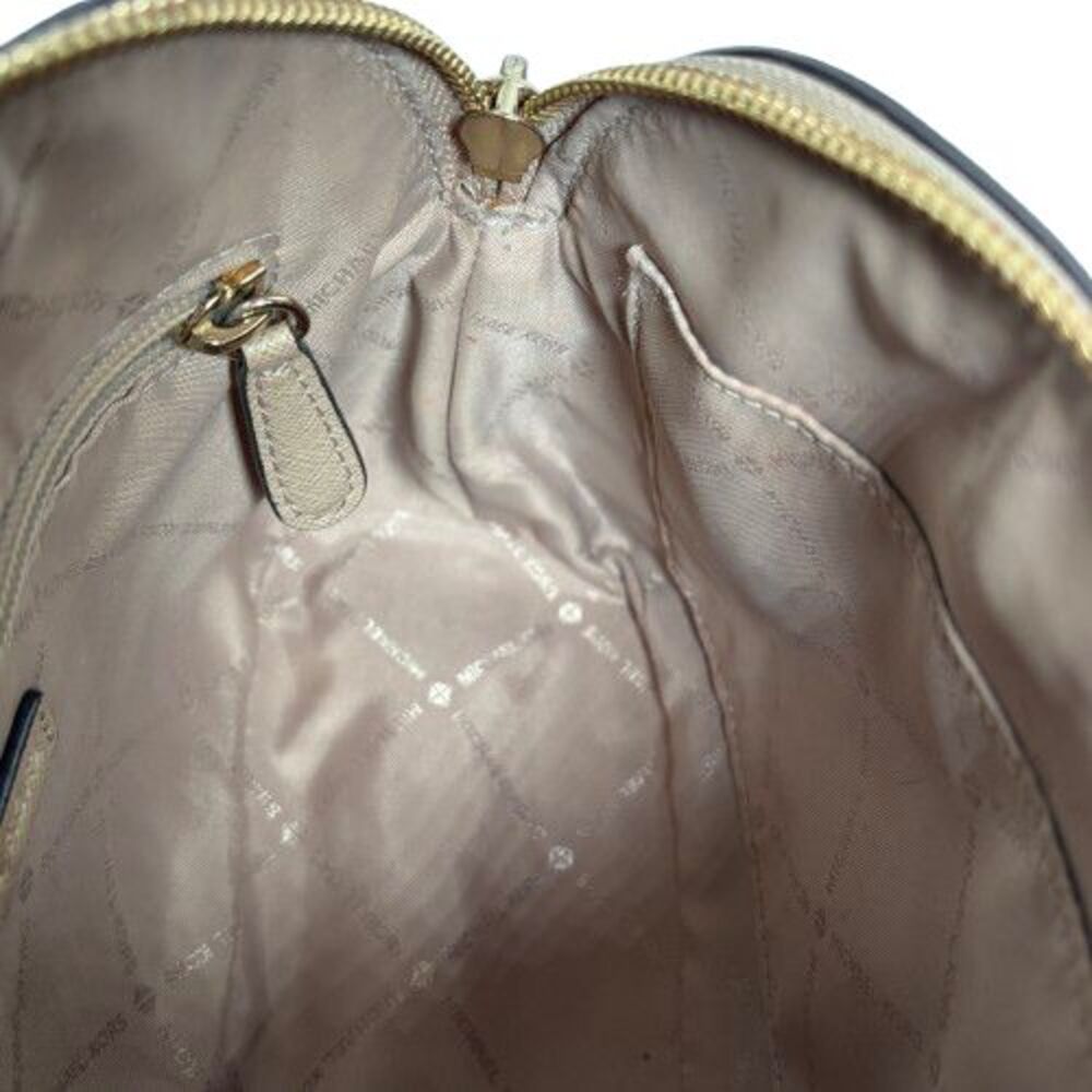 Michael Kors Jet Set Dome Crossbody Bag Beige Leather Gold Chain Stud Details - Picture 8 of 16
